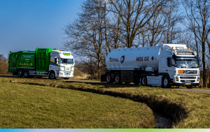 HRM vrachtwagens en HOS Oil vrachtwagens versterken elkaar